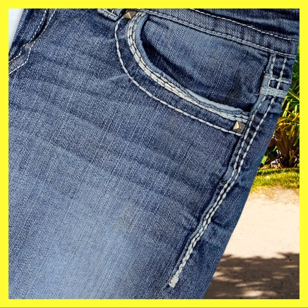 DayTrip Jean Shorts 30 regular in wonderful condition - Picture 3 of 4